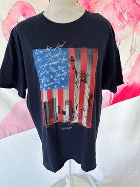 Fruit of the Loom Navy Short Sleeve Tee with Patriotic Statue of Liberty Graphic